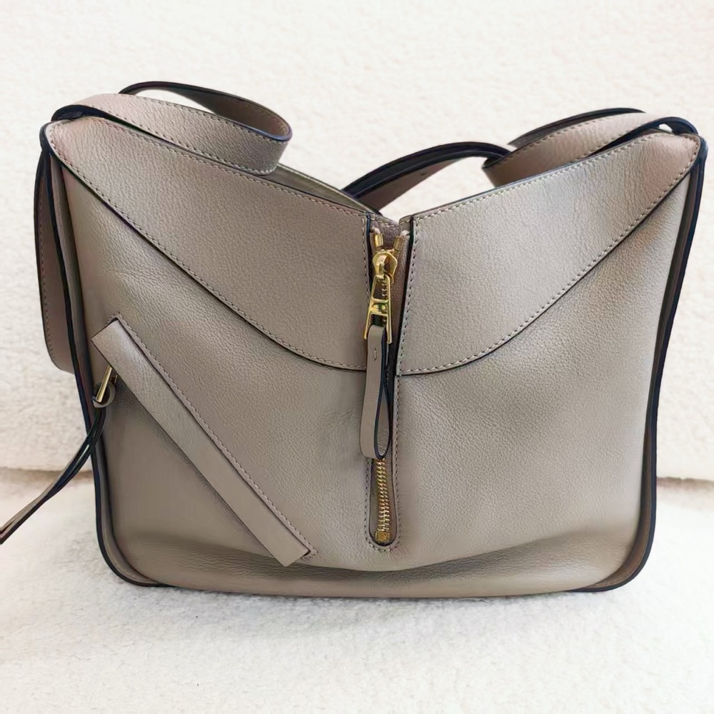 LOEWE Beige Hammock Shoulder Bag - Picture 8 of 12